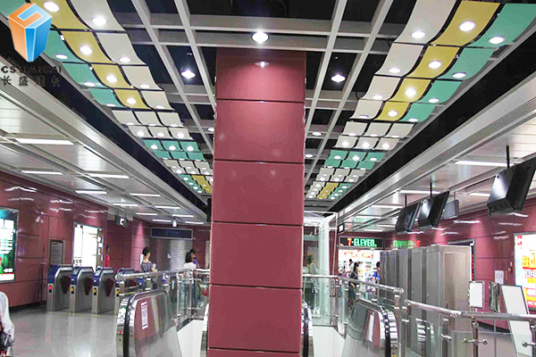 浅红色方形包柱铝单板装饰效果图