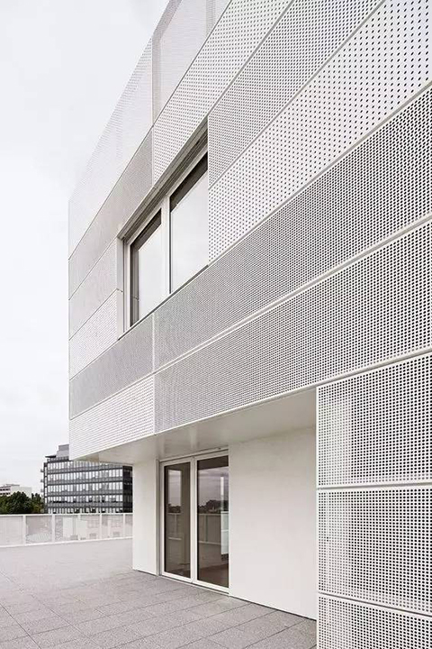 冲孔铝单板幕墙建筑